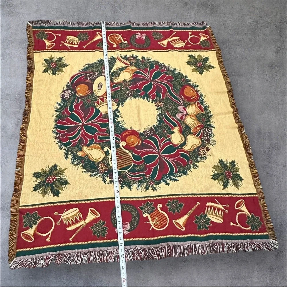 Goodwin Weavers Wreath Christmas Holiday Tapestry Throw Cotton‎ Green Red 60 X50